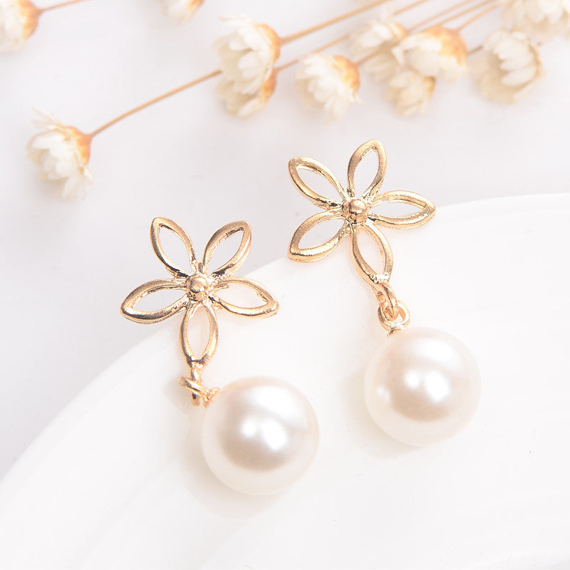 Golden Flower and Faux Pearl