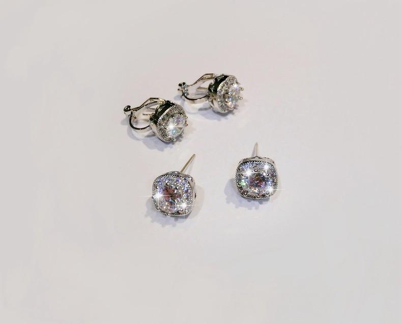 Cushion Cut Sparkle Stud Earrings - Theone Apparel