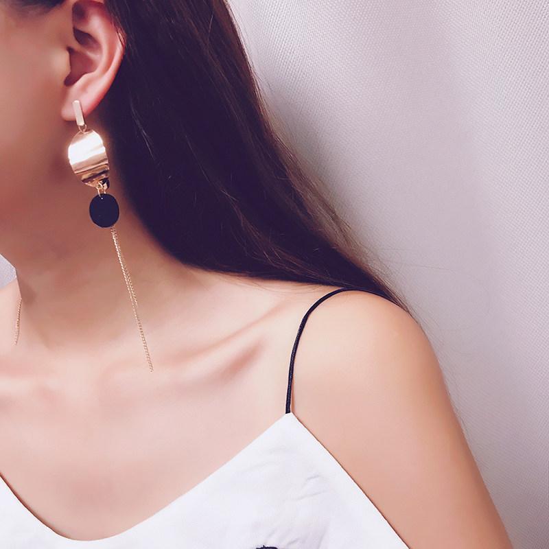 Dotted Delight Drop Chain Earrings - Theone Apparel