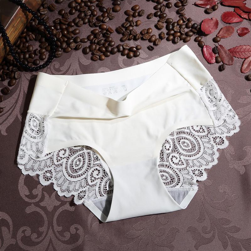 Lacy Bum Smooth Feel Hipster Panty - Theone Apparel