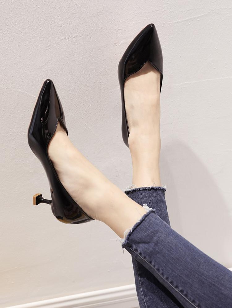 Square Statement Heel Kitten Pumps