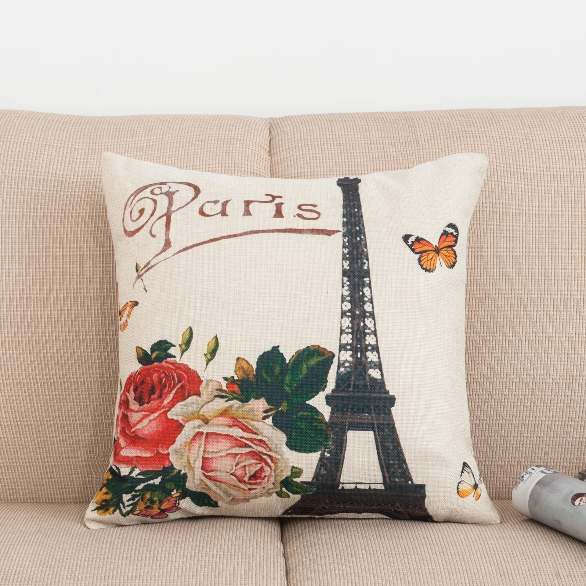 Ke Paris dengan sampul bantal cetak cinta