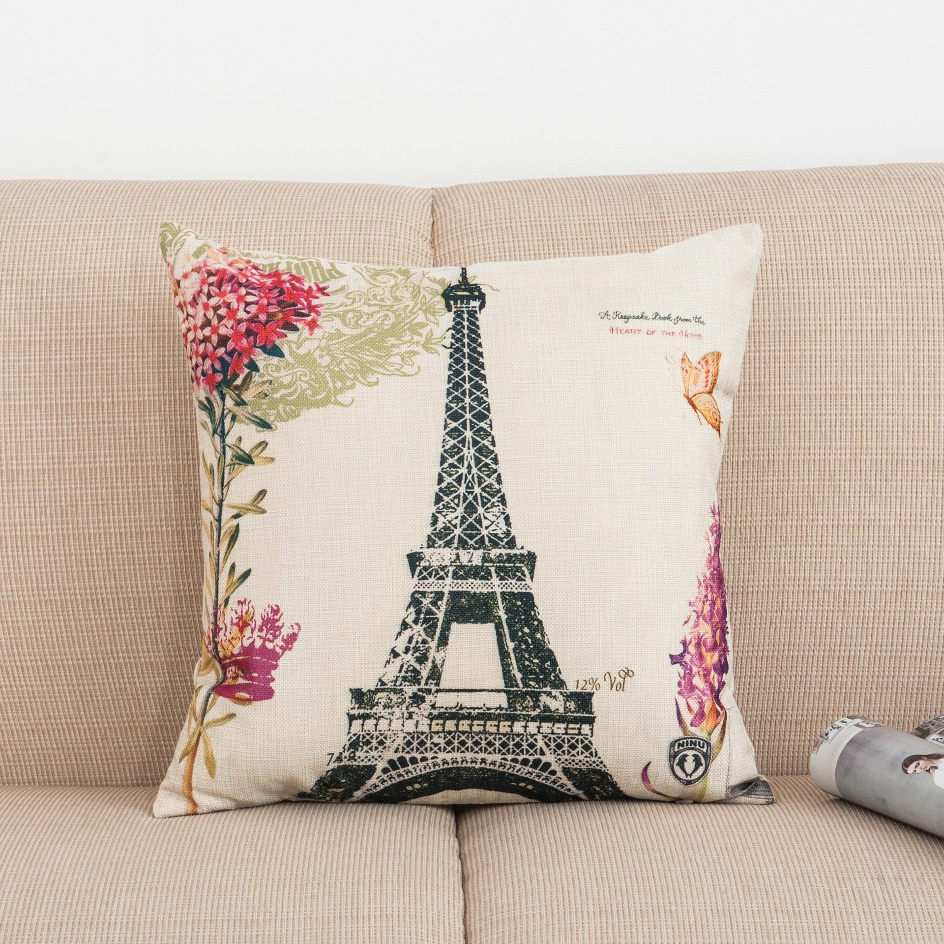 Ke Paris dengan sampul bantal cetak cinta